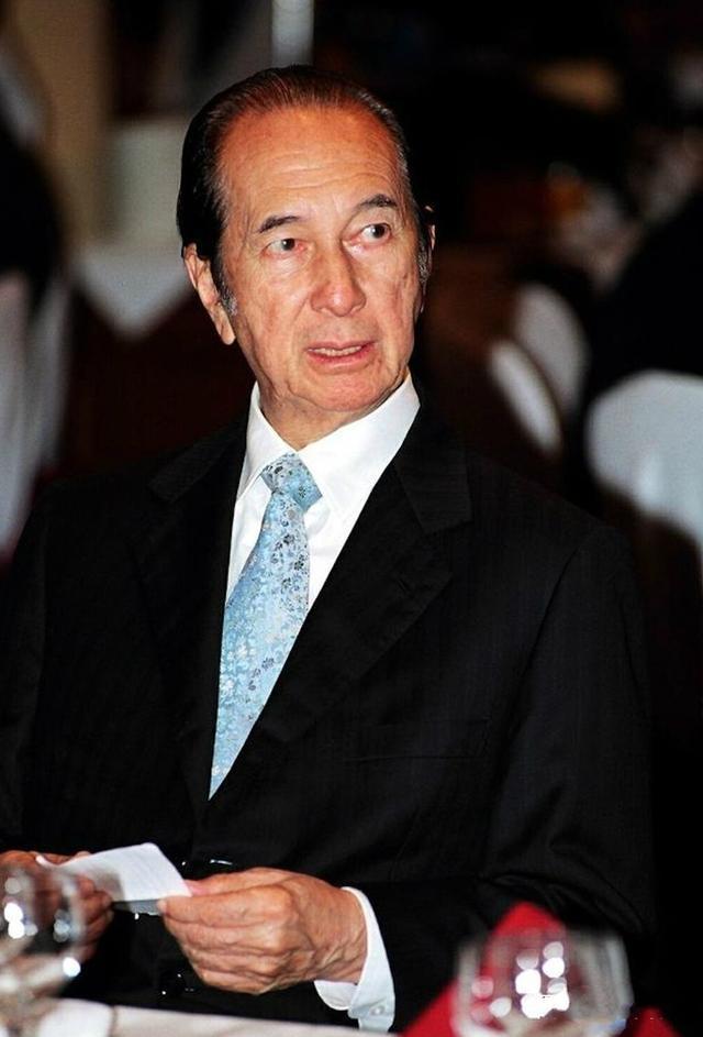 何鸿燊和他的4位妻子，以及与利智、邝美云之间的故事并不简单