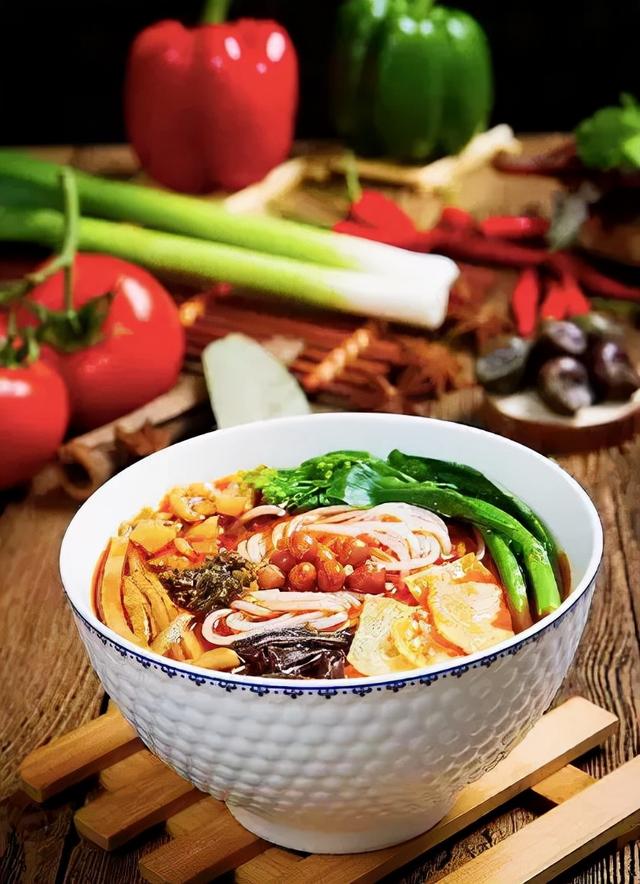 葱烧海参三种家常做法分享，葱烧海参的做法最正宗的做法（国家葱油地理：葱油）