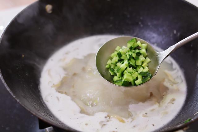 平菇汤的做法大全，平菇汤该怎么做（别错过河南“平菇汤”）