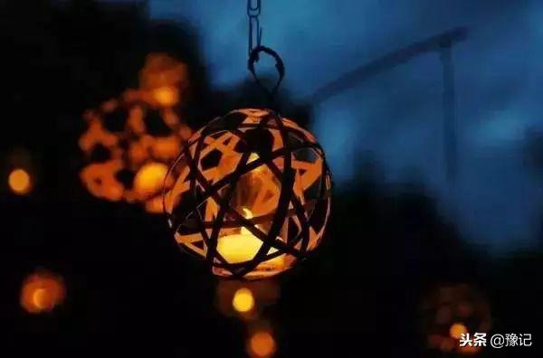 寒衣节烧包袱的写法 寒衣节烧包袱书写格式，寒衣节烧包袱的写法（要有那么多繁琐的讲究）