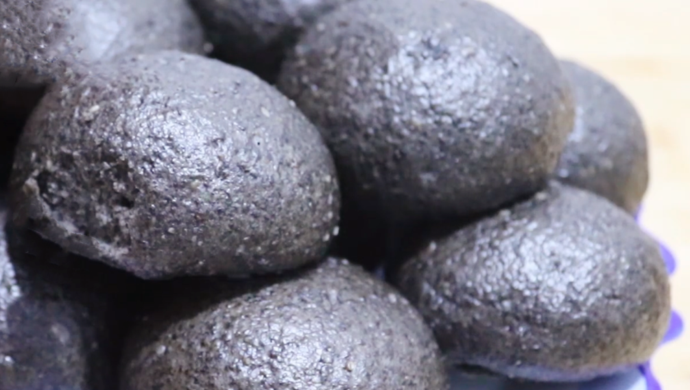 【黑芝麻紅糖包】做法步驟圖 營養又美味 孩子常吃個子長得高-起舞食譜網