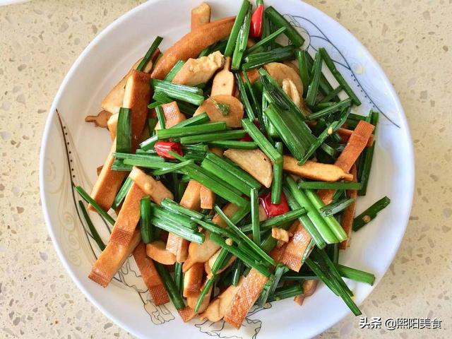 炒豆干的家常做法，豆干怎么炒好吃家常做法大全（来试试这种烹饪方式）