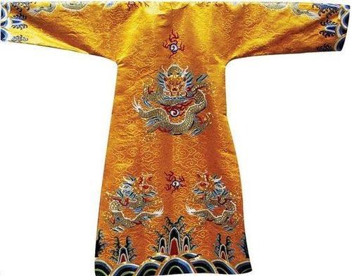 龙袍的由来是什么，龙袍的由来是什么意思（古代皇帝为何穿龙袍）