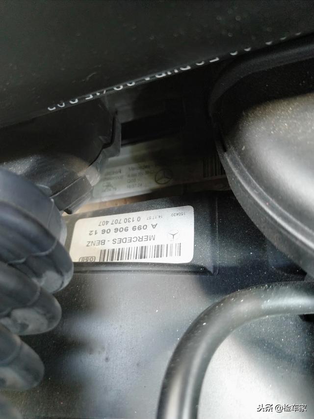 奔驰s与迈巴赫s有什么区别，奔驰迈巴赫和s的区别（两年贬值60万的迈巴赫S400）