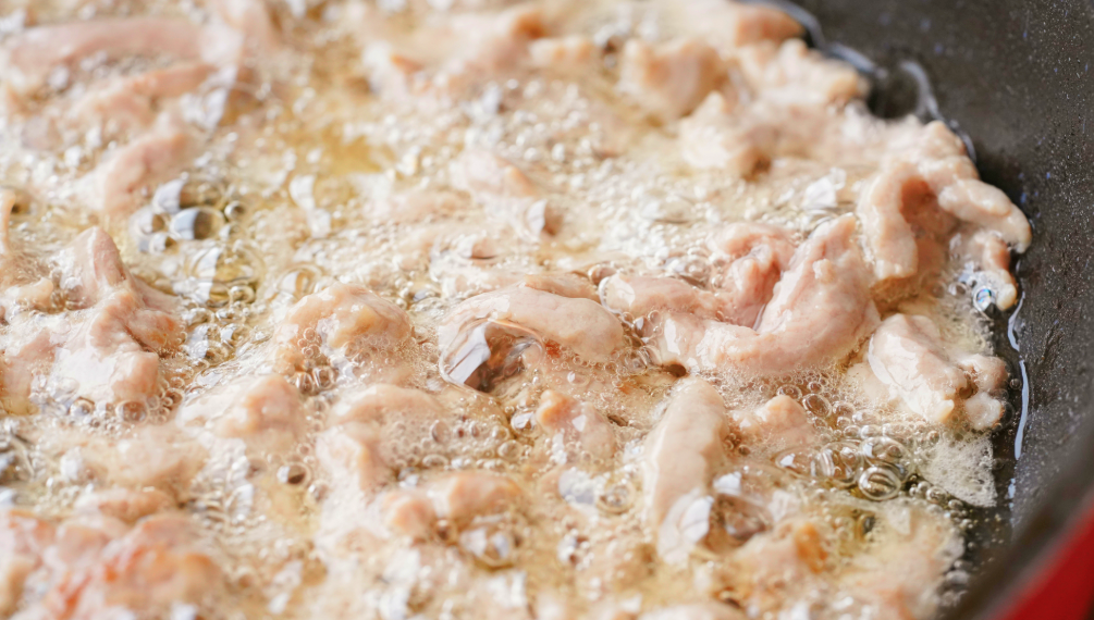 图片[3]-【京酱肉丝】做法步骤图 炒出来口感嫩滑鲜香 好吃又下饭-起舞食谱网