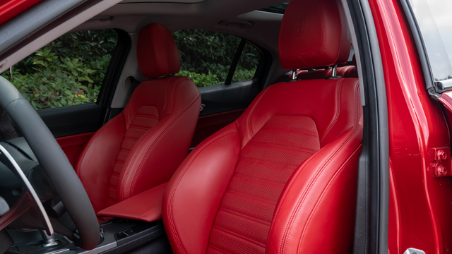 alfa romeo是什么车，alfa是什么品牌（来自意大利的浪漫与激情——阿尔法）