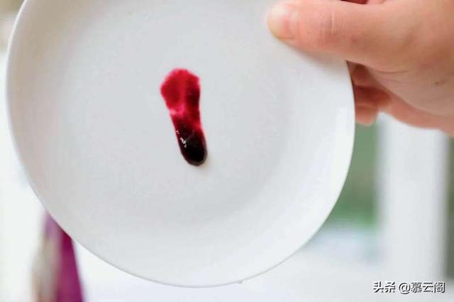 果酱的制作方法，枇杷果酱的制作方法（就能轻松在家做出好吃的果酱）