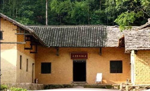 毛泽东故居风水，探究毛泽东故居风水真相（伟人的家乡：韶山）