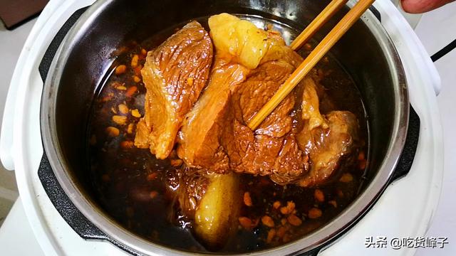 高压锅酱驴肉的做法，高压锅酱驴肉的家常做法（20年的秘制酱驴肉配方）