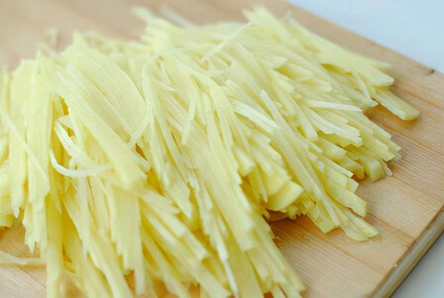土豆有几种吃法，土豆的小吃做法大全（分享土豆的8种做法）