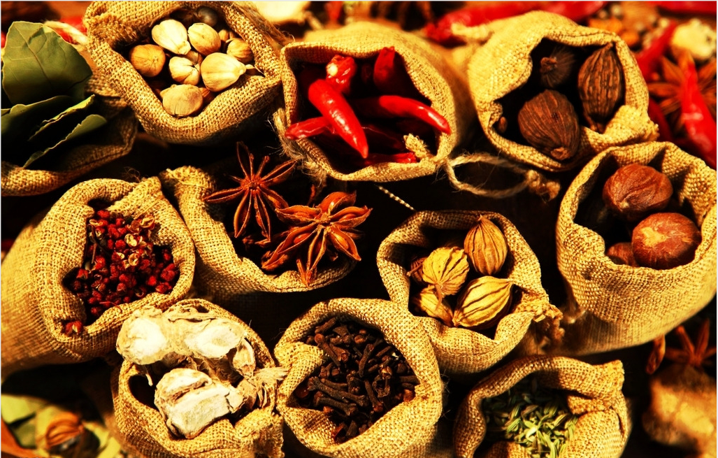 图片[1]-探访卤味好吃的秘诀 家常版“周黑鸭”做法 快来学-起舞食谱网