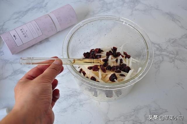 益母草蜂蜜的功效与作用，益母草蜂蜜的功效与作用蜜的作用与功效（这道菜要常吃）