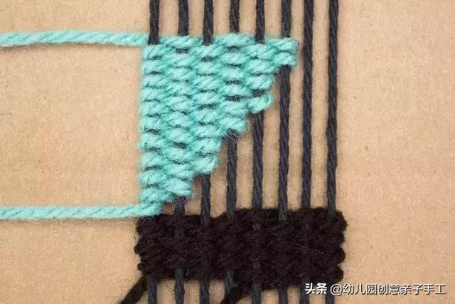 创意书签制作方法，阅读书签制作（毛线创意手工-杯垫、书签和挂饰）