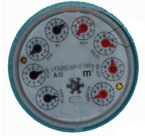 5位黑色数字水表图解，5位黑色水表读数图解（如何正确看水表读数）