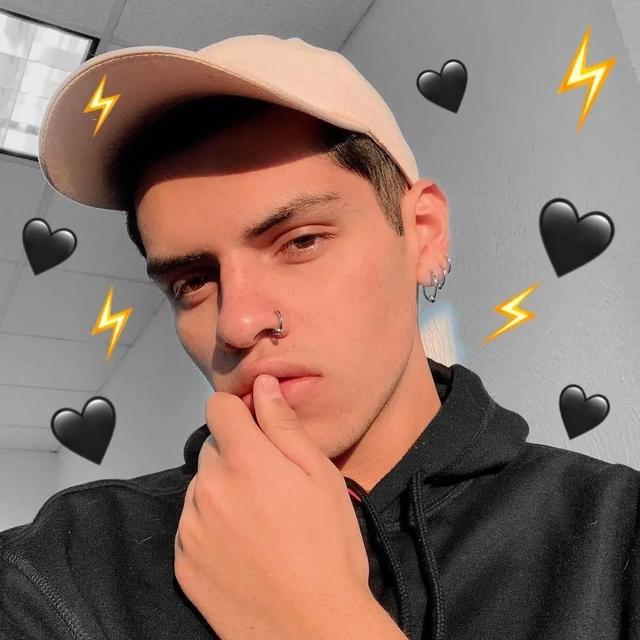 黑白欧美头像微信，黑白欧美头像（欧美头像酷拽情侣绝配）