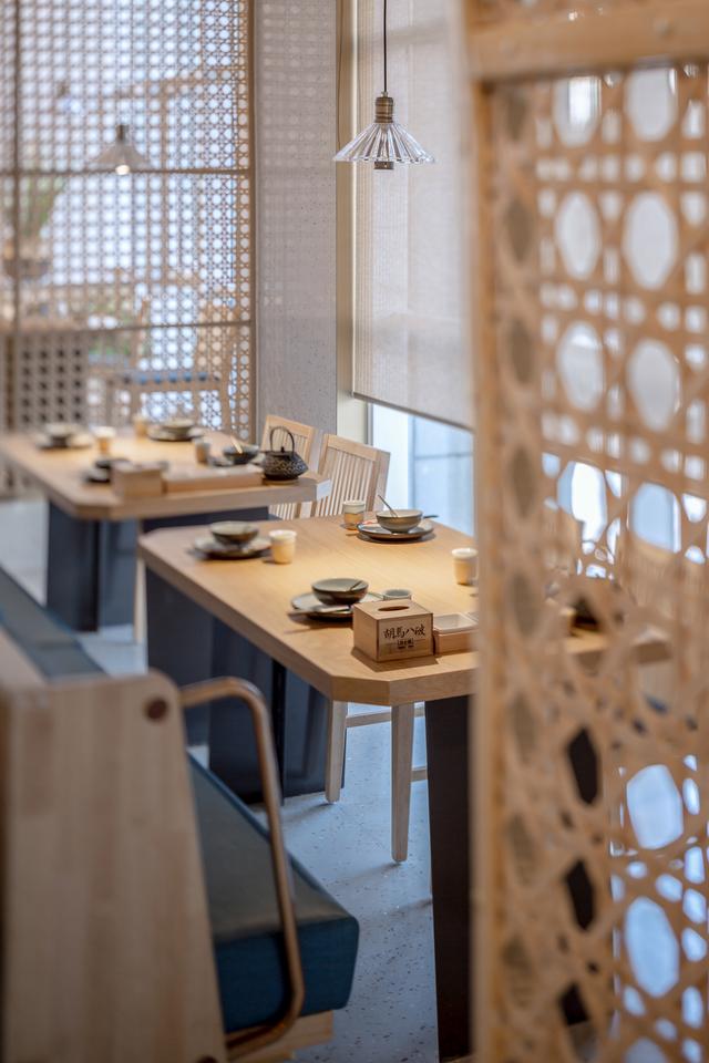 胡马八破名字由来，Restaurant