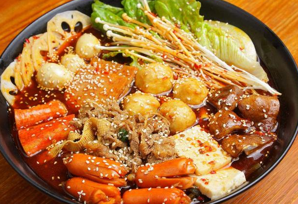 香辣冒菜简单做法,麻辣冒菜怎么做好吃(制作简单香辣美味)