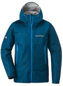 冲锋衣哪个牌子好，国内冲锋衣十大名牌排名（多年穿着登山冲锋衣的经验分享）