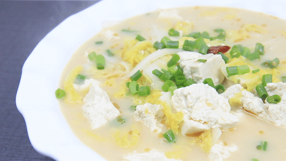 白菜豆腐汤怎么做好喝，怎么做紫菜蛋花汤好喝（1颗白菜、1块豆腐锅里一炖）