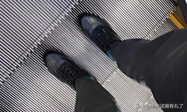 头层牛皮除牛反绒是什么意思（2双七面休闲皮鞋使用分享）