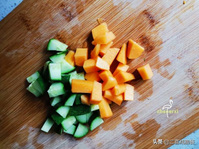 一日清肠断食吃什么，每周一日断食减肥法（营养师一日三餐轻断食食谱）