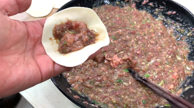 各种饺子馅的做法，各种饺子馅的做法大全图片（分享16种饺子馅调法）