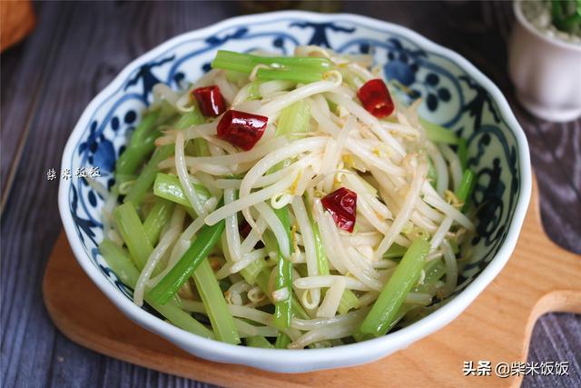 芹菜煮多久能熟，西芹煮多久熟（加它一起炒）