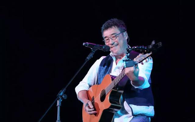 李宗盛最好听的十首歌，李宗盛最好听的十首歌原唱（盘点丨李宗盛的十首人生哲理诗）