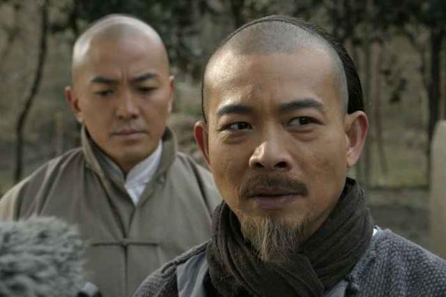 丧波是那个电影（在电影中是刘德华的“死对头”）