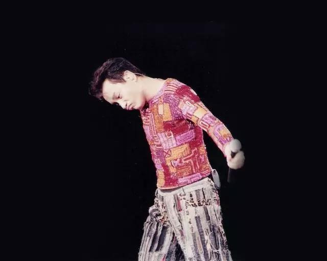 张国荣头像高清，冷澈黑白//风华绝代张国荣（微信头像——你们强烈推荐寻找的哥哥）