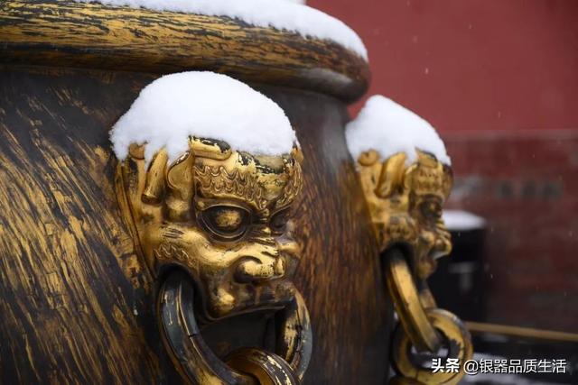 为什么古代院子里放口缸，从皇宫到民间全信它