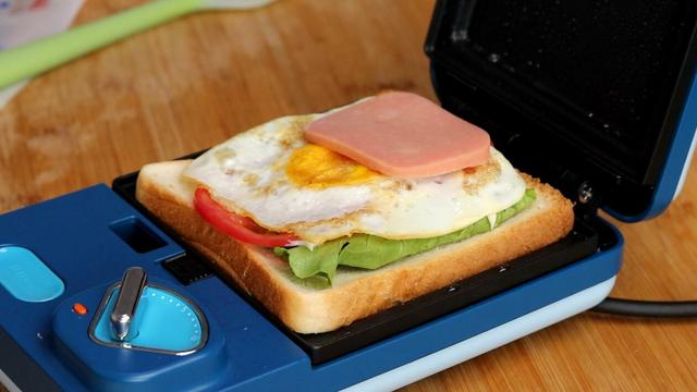 家庭版吐司三明治做法，别再为孩子早餐发愁了