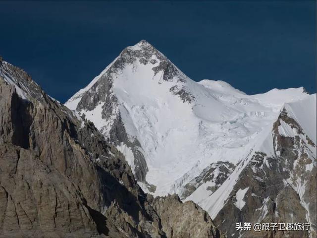 乔戈里峰属于中国吗，珠穆朗玛峰属于哪个国家（每个登山者的终极梦想）