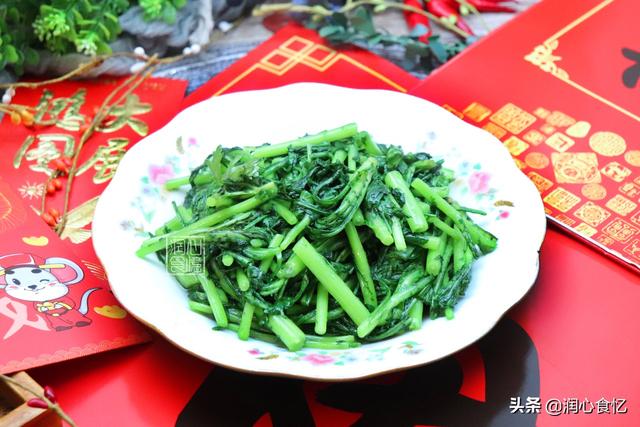 南方年夜饭有哪些菜，南方年夜饭有哪些菜单（南方人的年夜饭）