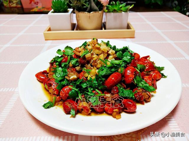 虾尾怎么清洗和处理，如何清洗虾尾（蒜蓉虾尾不用加水）