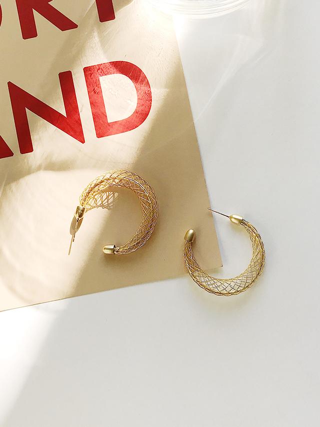 戴耳环要注意什么，戴耳环要注意什么事项（你是不是都中招了）