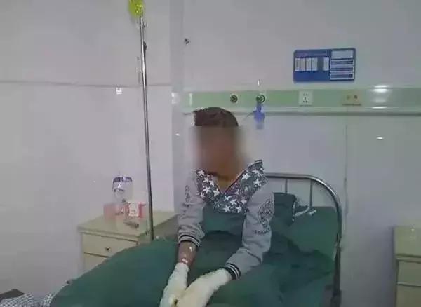 氦气气球为什么会爆炸，广州一高校门前小车突然爆炸变废铁