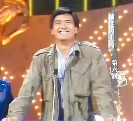 周润发个人详细简历，周润发个人资料（“香港之子”被拉下神坛）