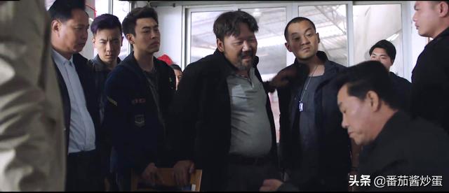 封潇声和申世杰是一个人吗，申世杰和封潇声到底什么关系（《阳光之下》真封潇声或在海外）