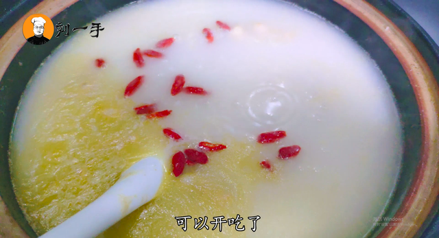 牛鞭和什么一起炖最好，牛鞭可以和什么一起炖（牛鞭牛蛋鸡肾三样一起炖）