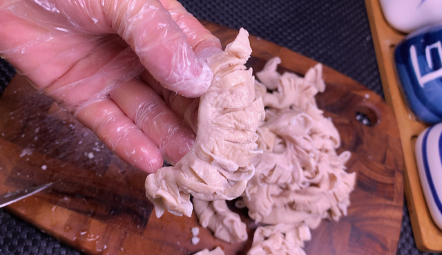 猪大肠的做法大全视频，猪大肠怎么做的最好吃（肥肠怎么洗，才干净无腥臭味）