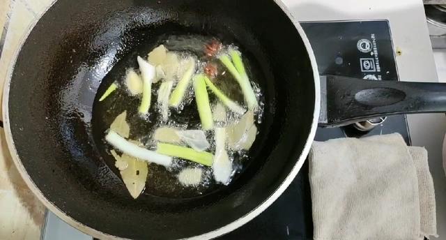 如何发面烙馅饼，馅香喧软放三天也不会硬