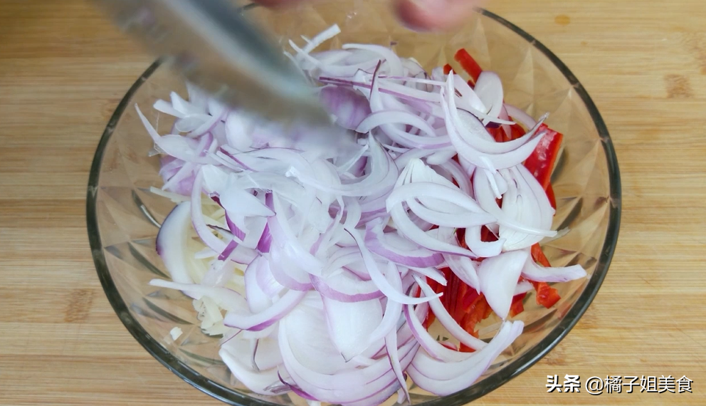 图片[2]-【土豆洋葱黄金饼】做法步骤图  美味可口 怎么吃都不会腻-起舞食谱网