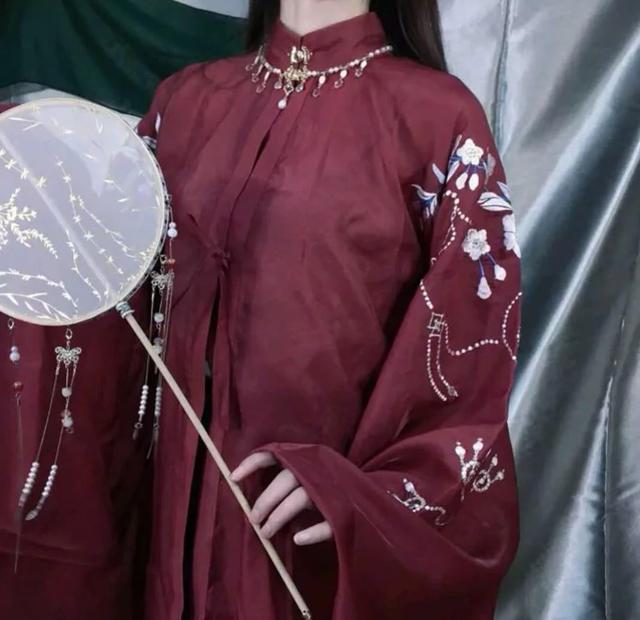 女生下半身头像，小姐姐下半身系列头像微信（女生部位头像，汉服小姐姐头像）