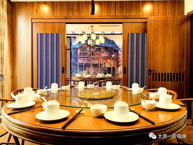 阿瓦山寨鱼头做法，阿瓦山寨鱼头的做法（太原一折指南带你去阿瓦山寨）