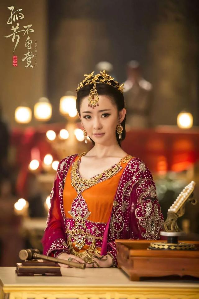 《爱情公寓》里胡一菲的情敌“诺澜”，如今她生活得怎么样？