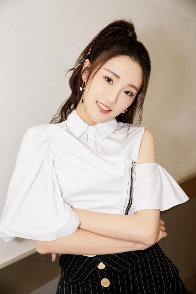 演员表:张铎饰王英光;奚望饰梁冬芳;曹克难饰贺春年;高一玮饰胡大树