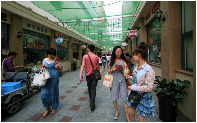 天津最正宗狗不理店在哪，天津最正宗狗不理店在哪儿（有号称天津三绝的“狗不理”总店）
