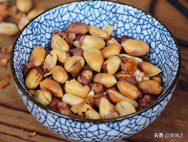 微波炉的简单食谱，微波炉的简单食谱图片（在家的你快跟着学微波炉美食吧）