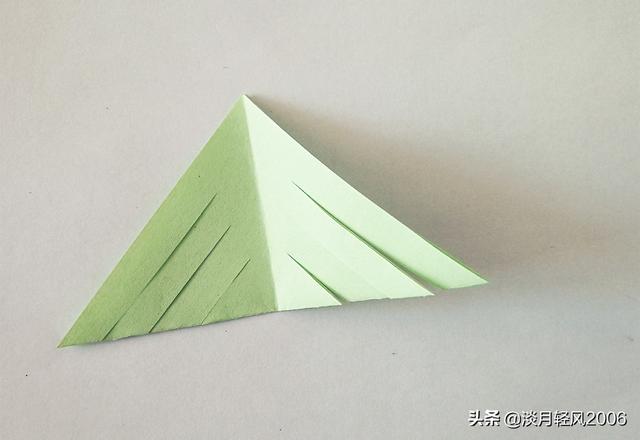 雪花窗花怎么剪，怎么剪窗花 雪花（带孩子做一个立体雪花）